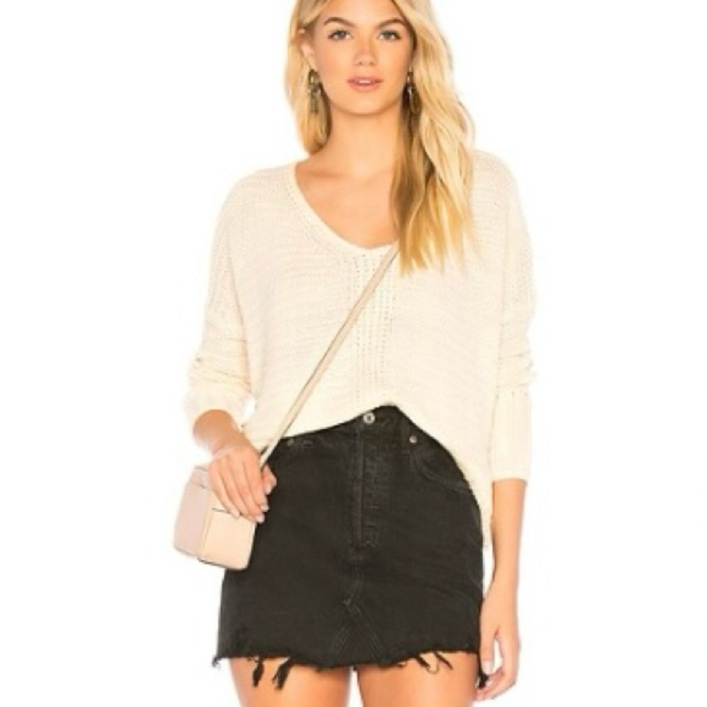 Majorelle V Neck Knit Sweater Size Medium Cream/Off-White